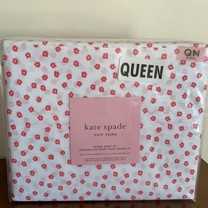 πKate Spade β οΈ Petite Flowers Queen Sheet Set NWT